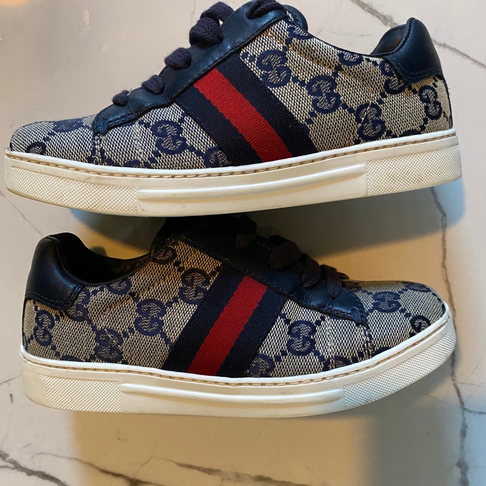 Kids Authentic Gucci Sneakers size 12